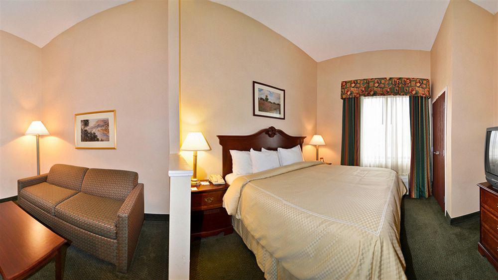 Comfort Suites Twinsburg Εξωτερικό φωτογραφία