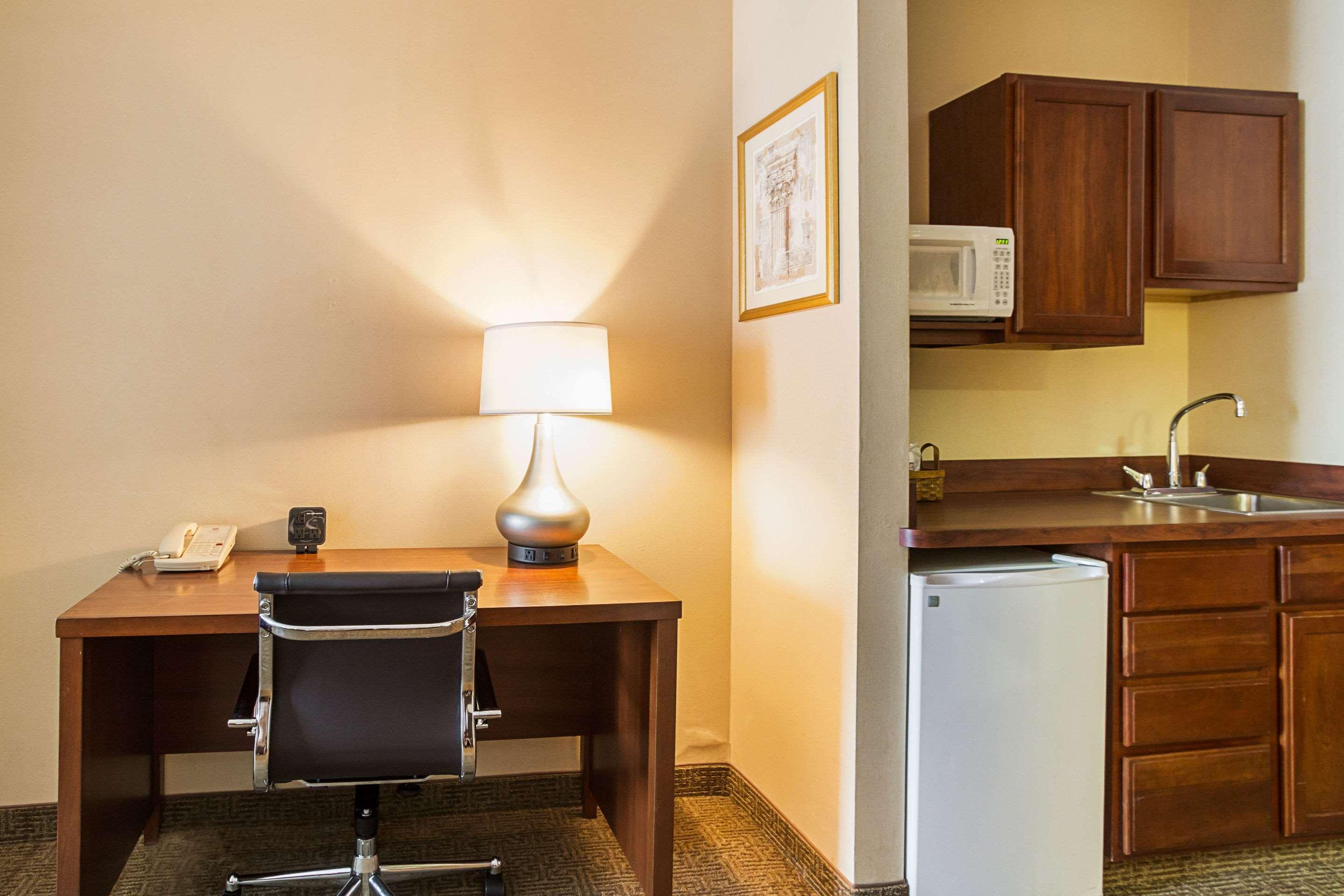 Comfort Suites Twinsburg Εξωτερικό φωτογραφία