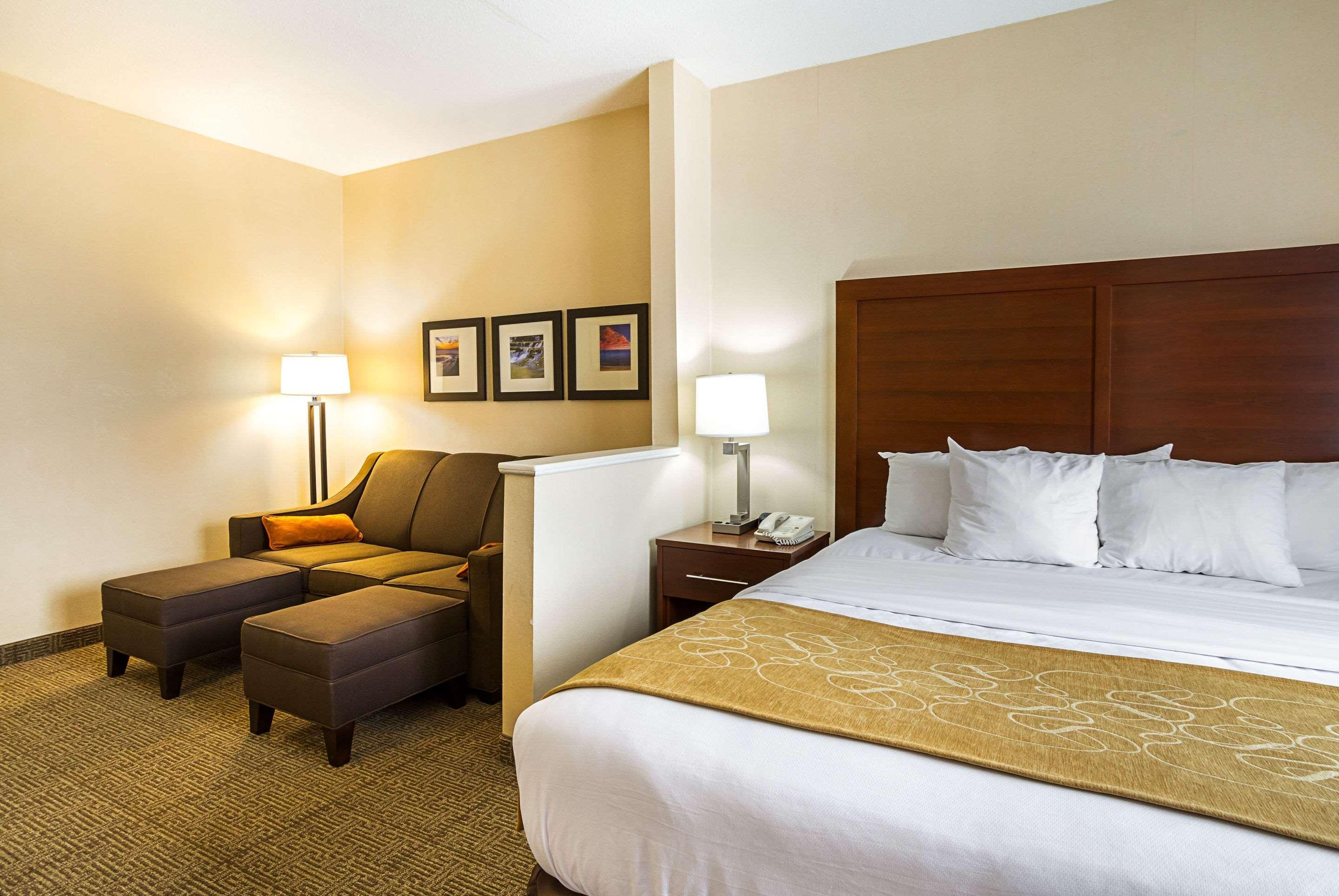 Comfort Suites Twinsburg Εξωτερικό φωτογραφία