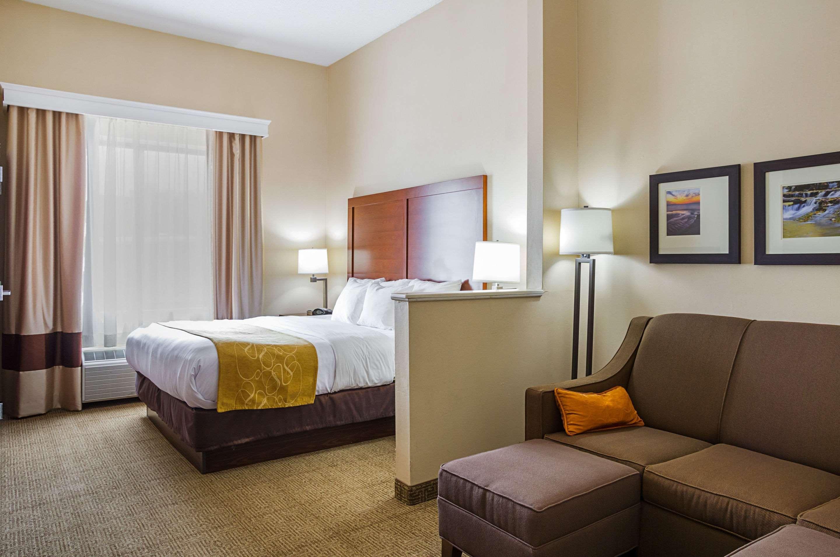 Comfort Suites Twinsburg Εξωτερικό φωτογραφία