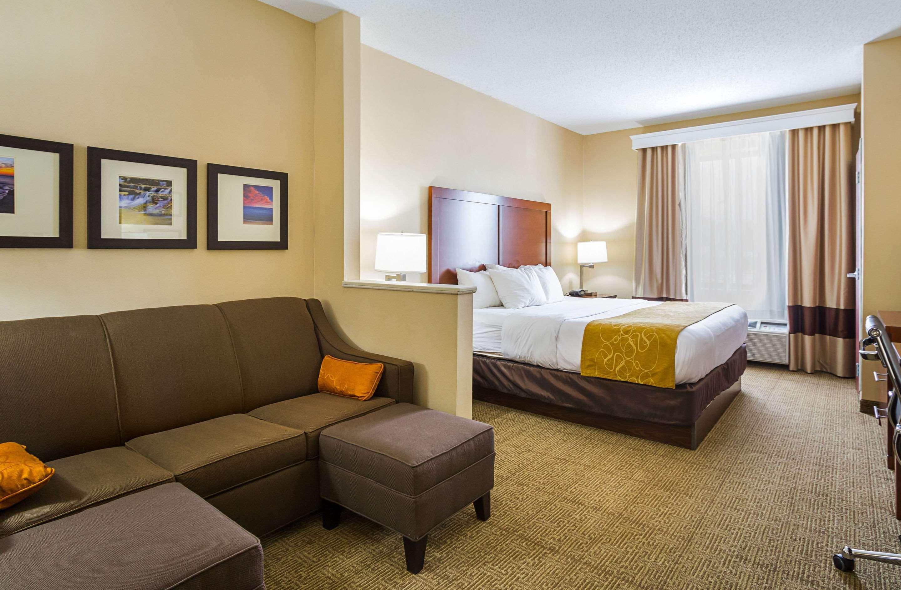 Comfort Suites Twinsburg Εξωτερικό φωτογραφία