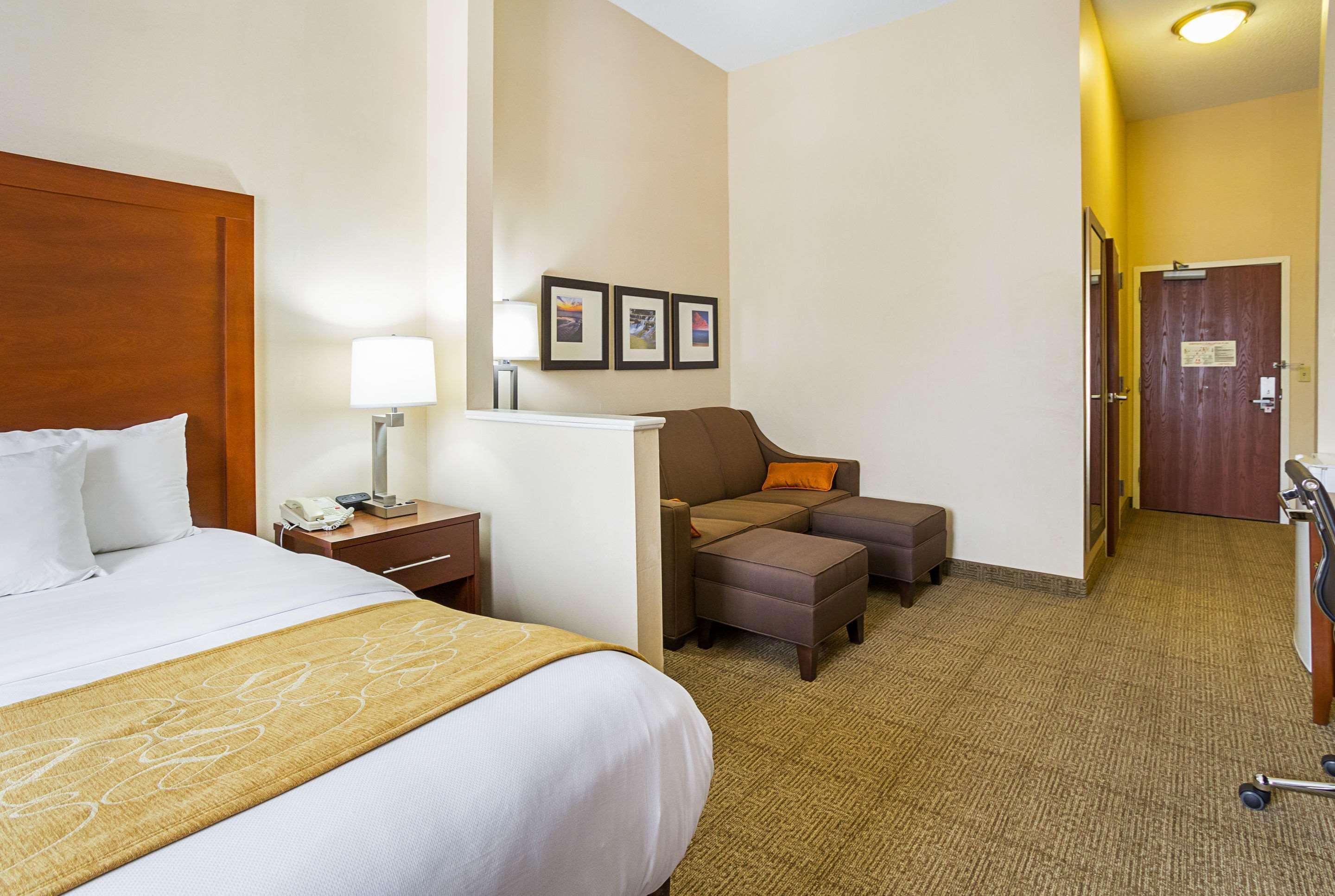 Comfort Suites Twinsburg Εξωτερικό φωτογραφία